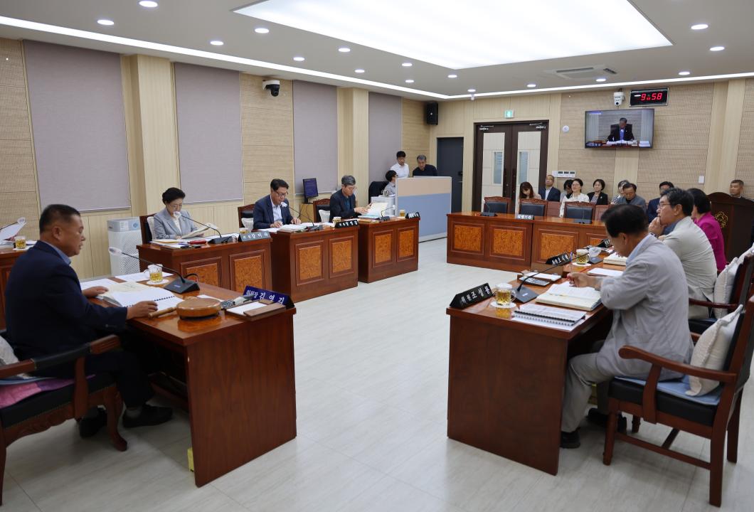 '제339회 단양군의회(임시회) 조례안심사특별위원회 제2차 회의' 게시글의 사진(3) '0M4A7106.JPG'