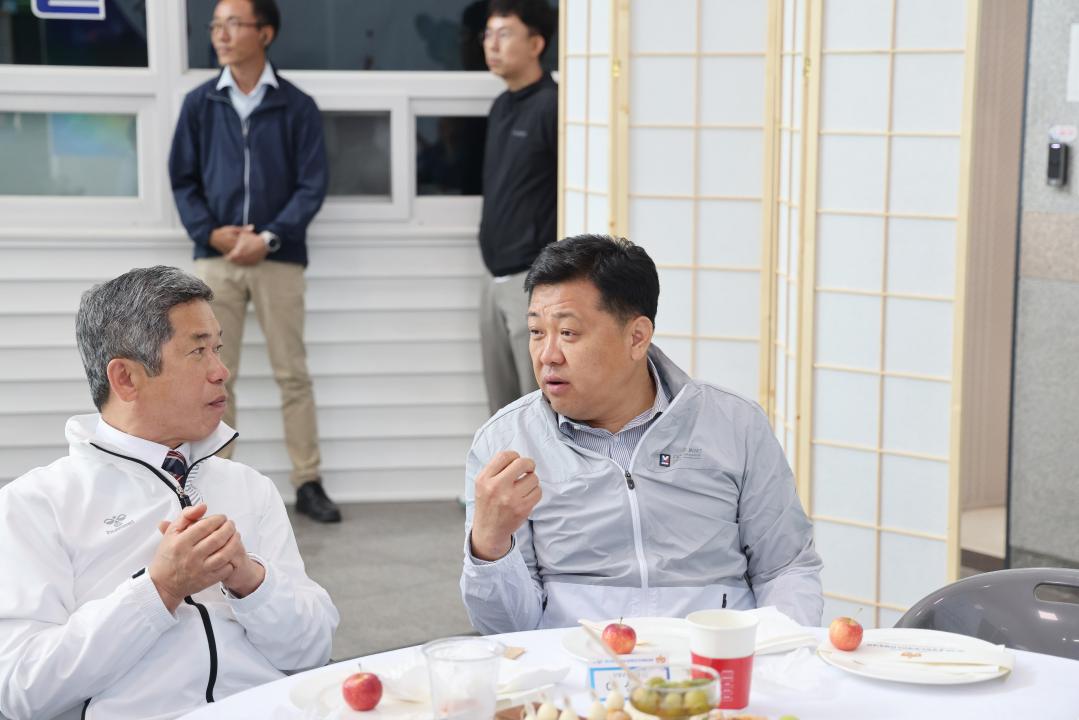 '4. 24. 제19회 충청북도장애인도민체전 출전 선수단 격려' 게시글의 사진(5) '0M4A5096.JPG'