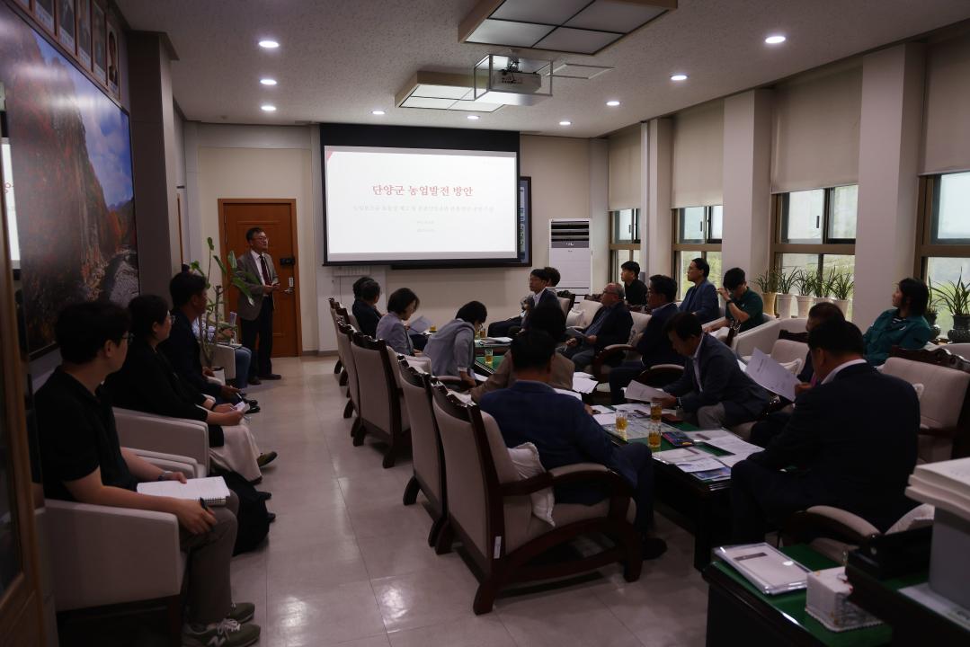 '의원간담회(의원연구단체 용역 착수 보고 외 2건)' 게시글의 사진(7) '0M4A1278.JPG'