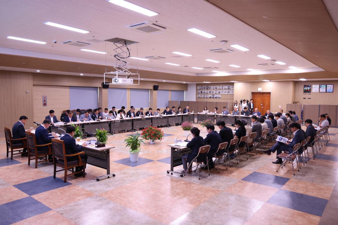 '엄태영 국회의원 초청 정책간담회' 게시글의 사진(5) '0M4A4813.JPG'