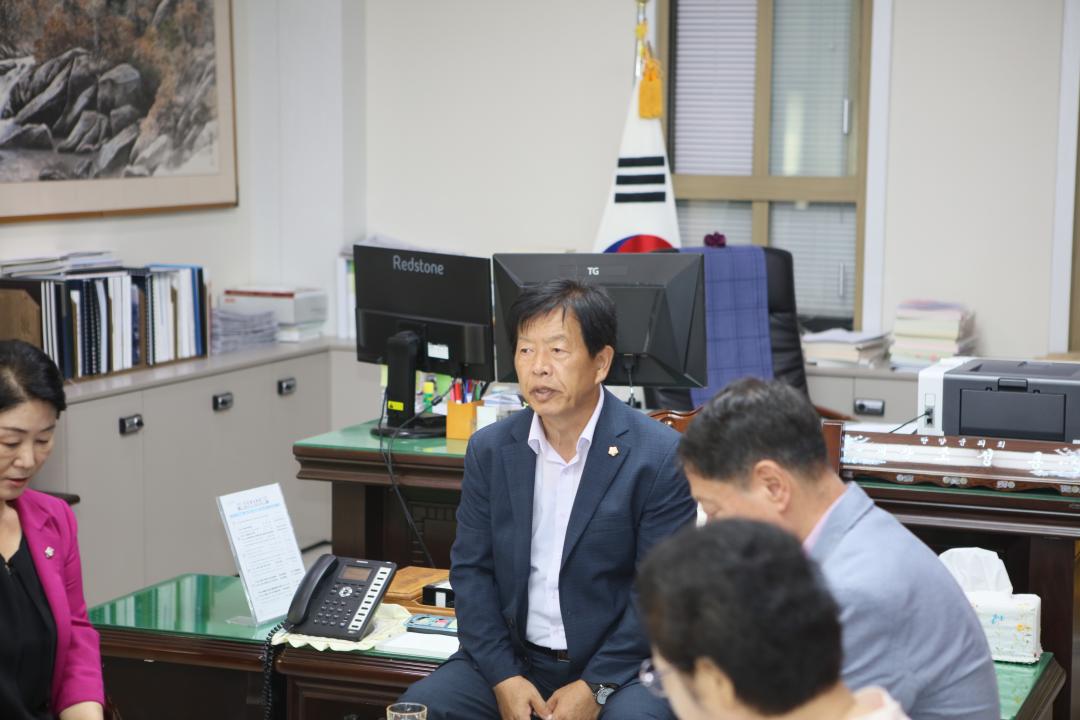 '정례 의원 간담회 개최' 게시글의 사진(2) '8.8. 정례 의원간담회 (2).JPG'