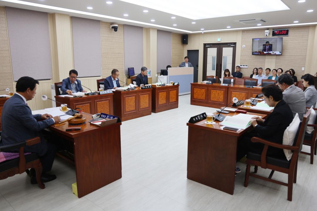 '제337회 정례회 조례안심사특별위원회 제1차 회의' 게시글의 사진(2) '0M4A2462.JPG'