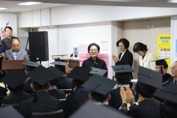 제39기 단양군지회 부설 노인대학 졸업식