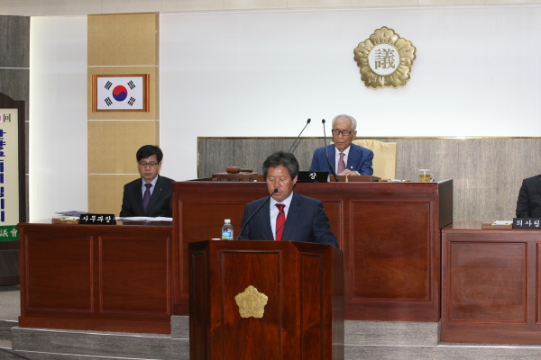 제239회 단양군의회 임시회(건의문 채택)
